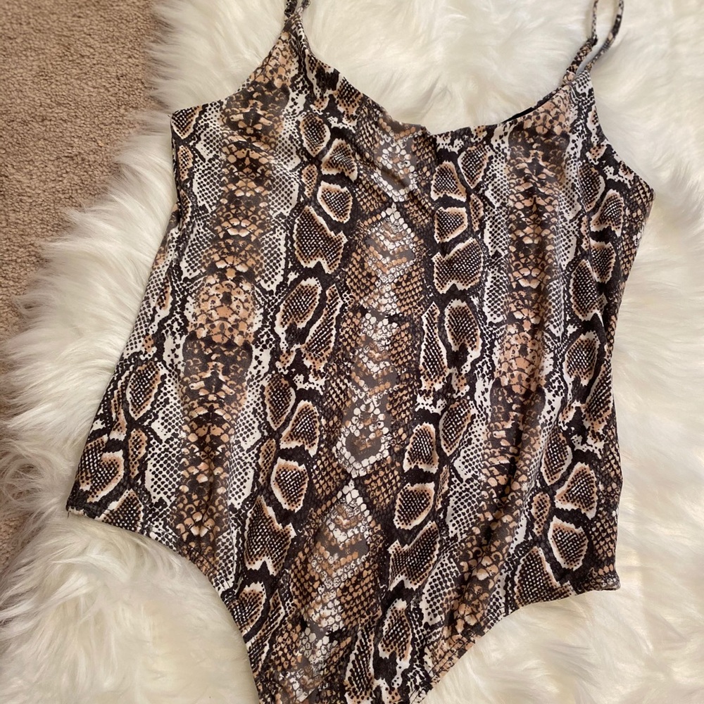 Bodysuit✨ - Picture 2 of 3